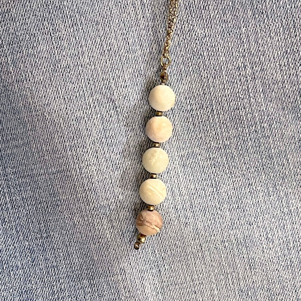 Beaded vertical bar neutral necklace